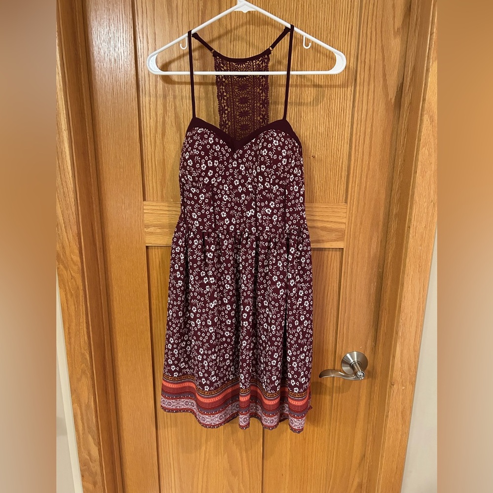 Floral Lace Dress M